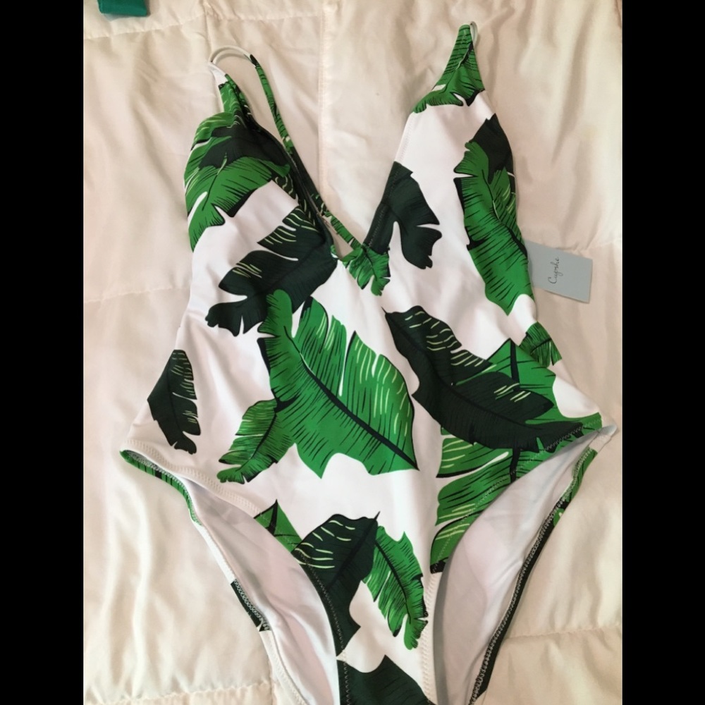 Jungle leaf one piece